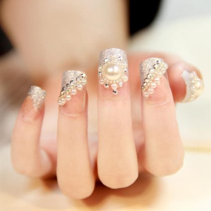 17 Classy Pearl Tip Nails